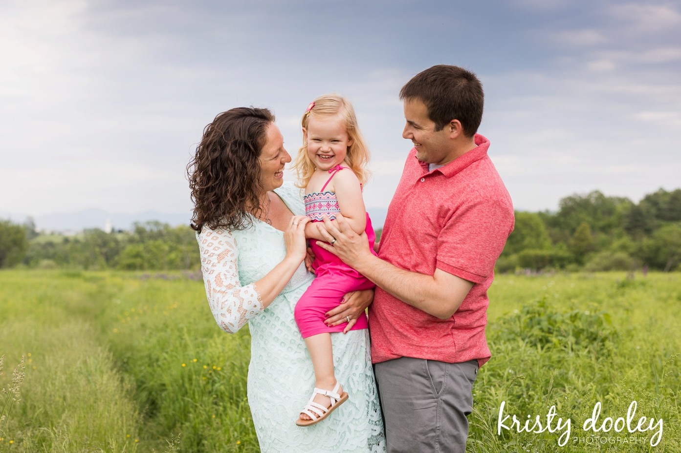 family photoshoot in field